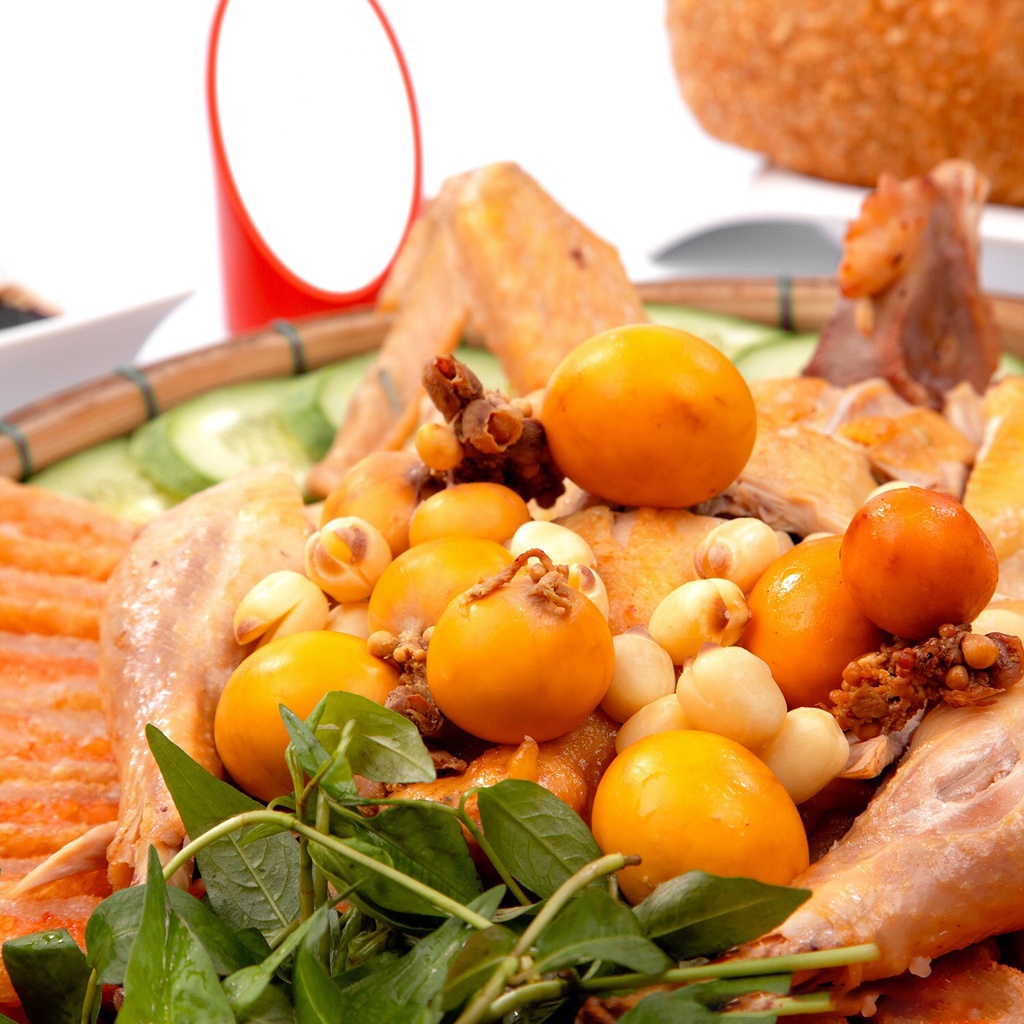 GÀ BÓ XÔI 2 MÀU ÔM TRỨNG HẠT SEN