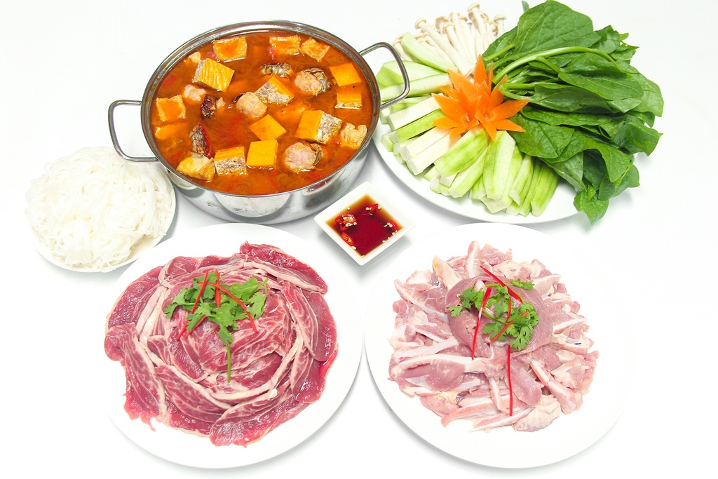 LẨU RIÊU CUA BẮP BÒ